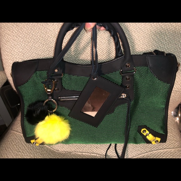 SOLD! Balenciaga Classic City Mesh Limited Edition Green - Picture 16 of 16